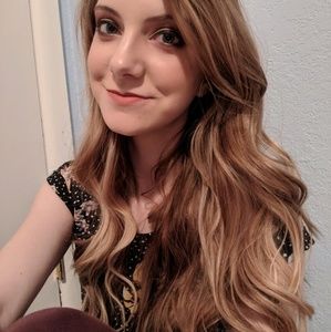 Meet your Posher, Stefanie